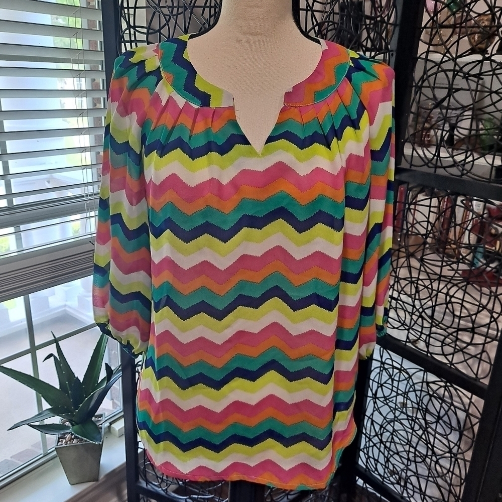 Ezra Size Medium ZigZag Strip Vneck Sheer Blouse